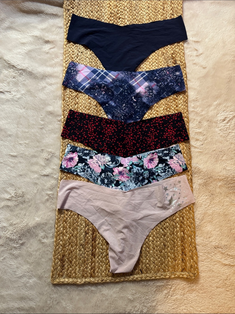 Victoria's Secret Seamless Thong Panty Set 5 Navy, Red, Pink, Floral